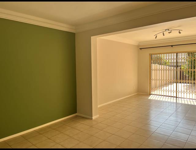 3 BEDROOM TOWNHOUSE TO LET IN RIVONIA